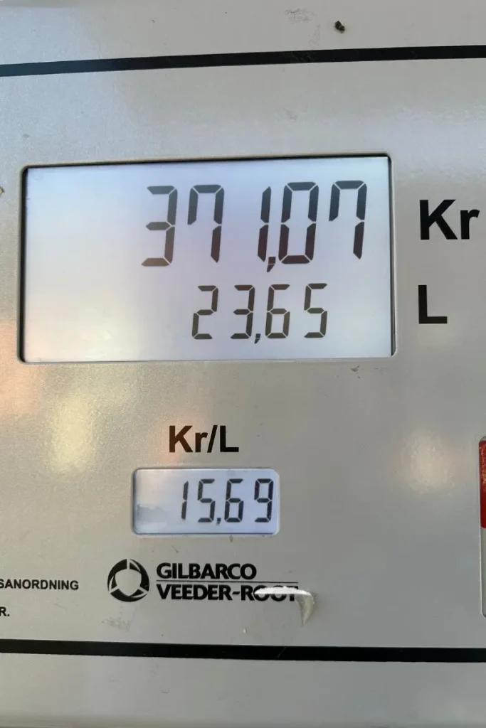 스웨덴 주유소에서 주유 후 결제 금액 화면