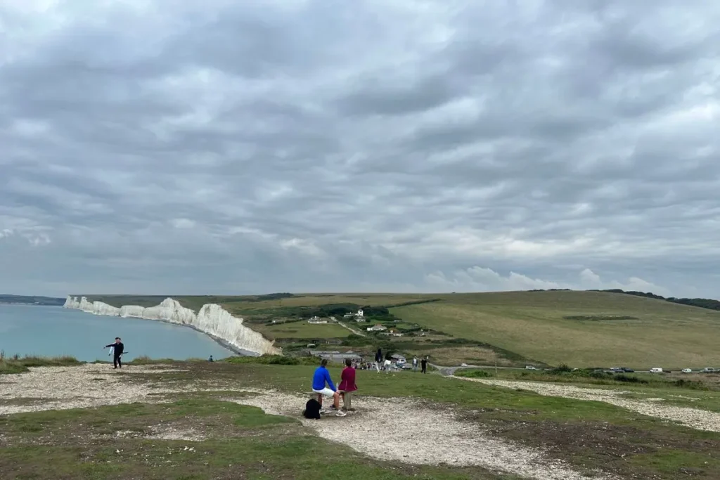 세븐 시스터즈 트레킹 코스에서 바라본 하얀 절벽 풍경 (Seven Sisters, England)