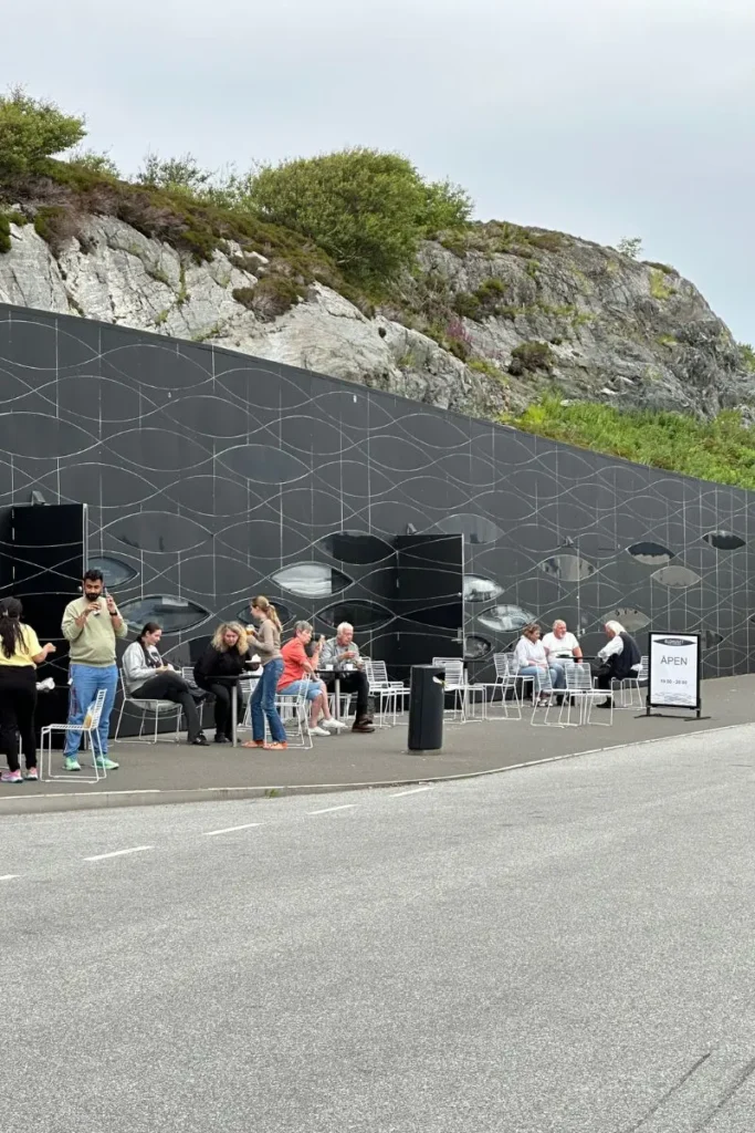 노르웨이 아틀란틱 로드의 인포메이션 센터(엘드후소이야 휴게소)