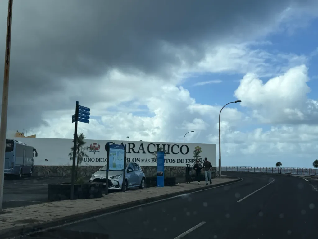 Tenerife travel review, the clear entrance sign and layout of a public parking lot in a Tenerife town.